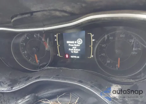 2021 Jeep Cherokee Altitude 4X4 from USA, damaged, VIN 1C4PJMLBXMD148378